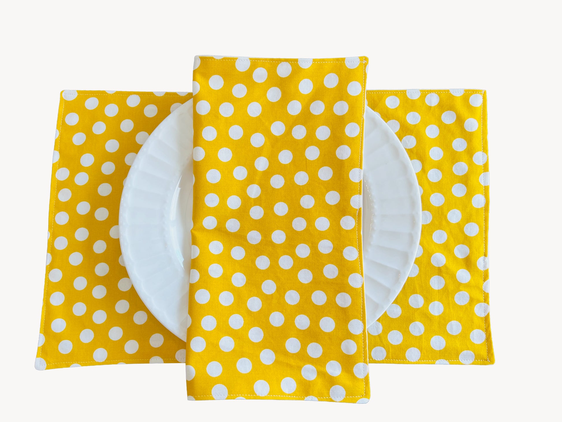 Dinner Napkins and Placemats Yellow Polka Dots