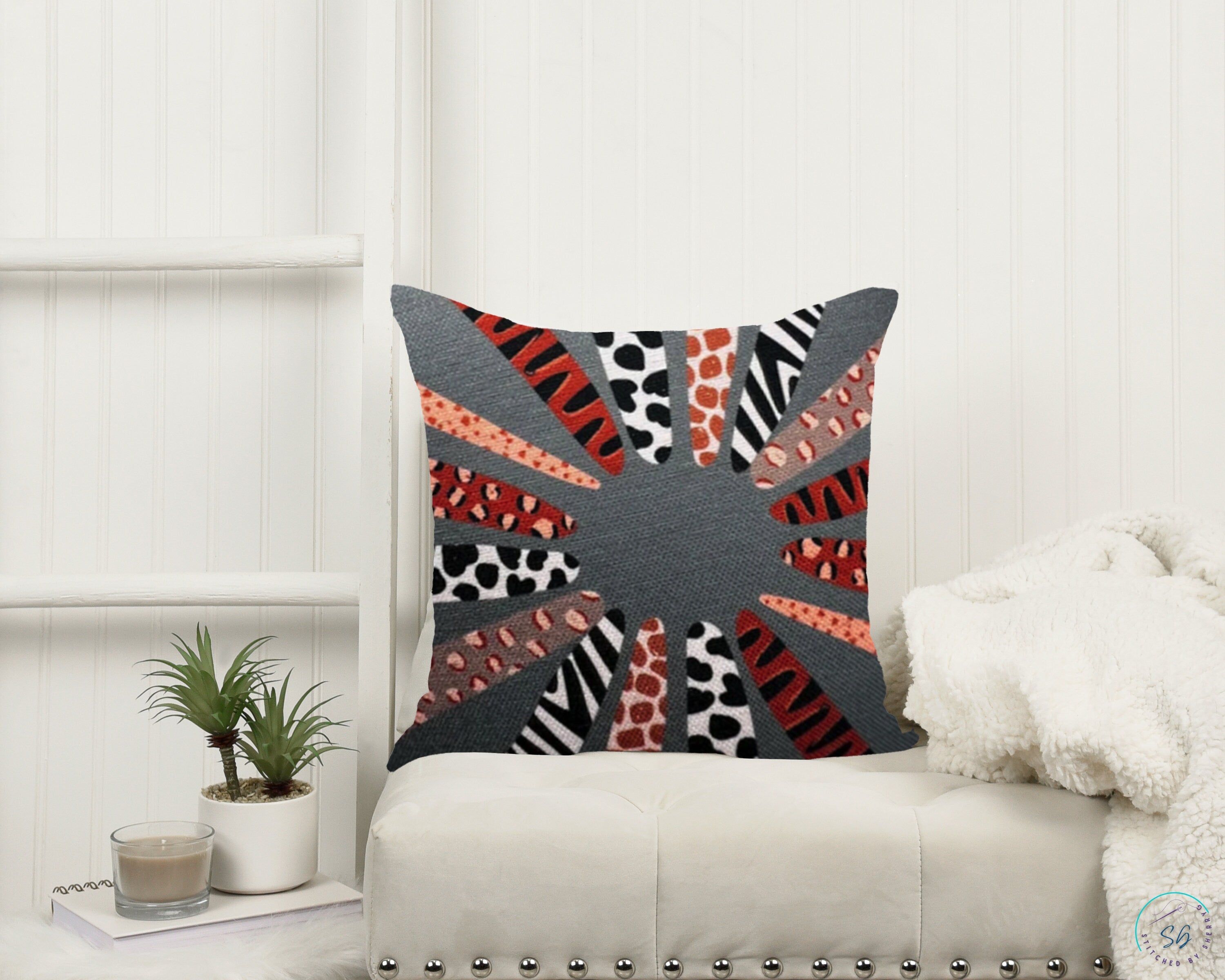 Pillow Cover or Throw Pillow Padrao Animal Print Vivid Circle Grey