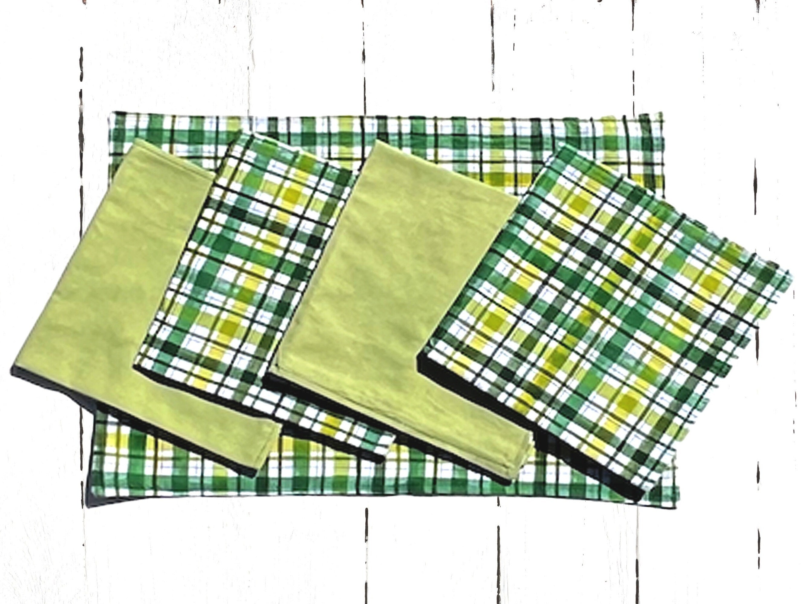 Cloth Dinner Napkins & Placemats St. Patrick's Day, Spring Summer Green Plaid